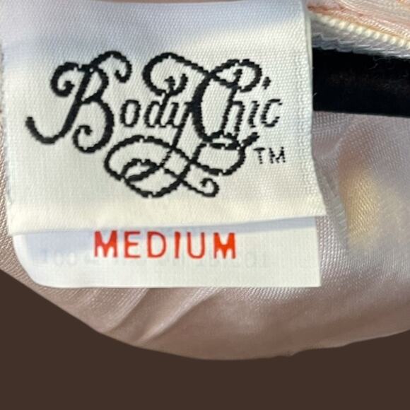 Vintage 80s Baby Pink Body Chic Skirt Lace Trim Half Slip Medium Antron Nylon - Picture 2 of 2